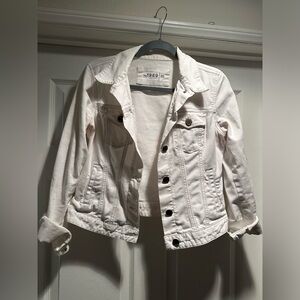 GAP 1969 WHITE DENIM JACKET